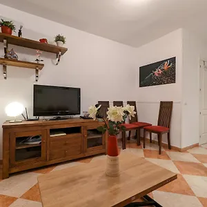 estudio-en-zona-bonanza-a-5-minutos-de-la-playa.1costadelsol.com/